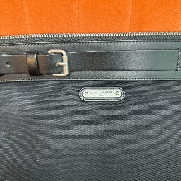 Authentic Saint Laurent - Picture 2 of 11